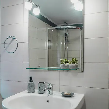 Nefertiti Apartment